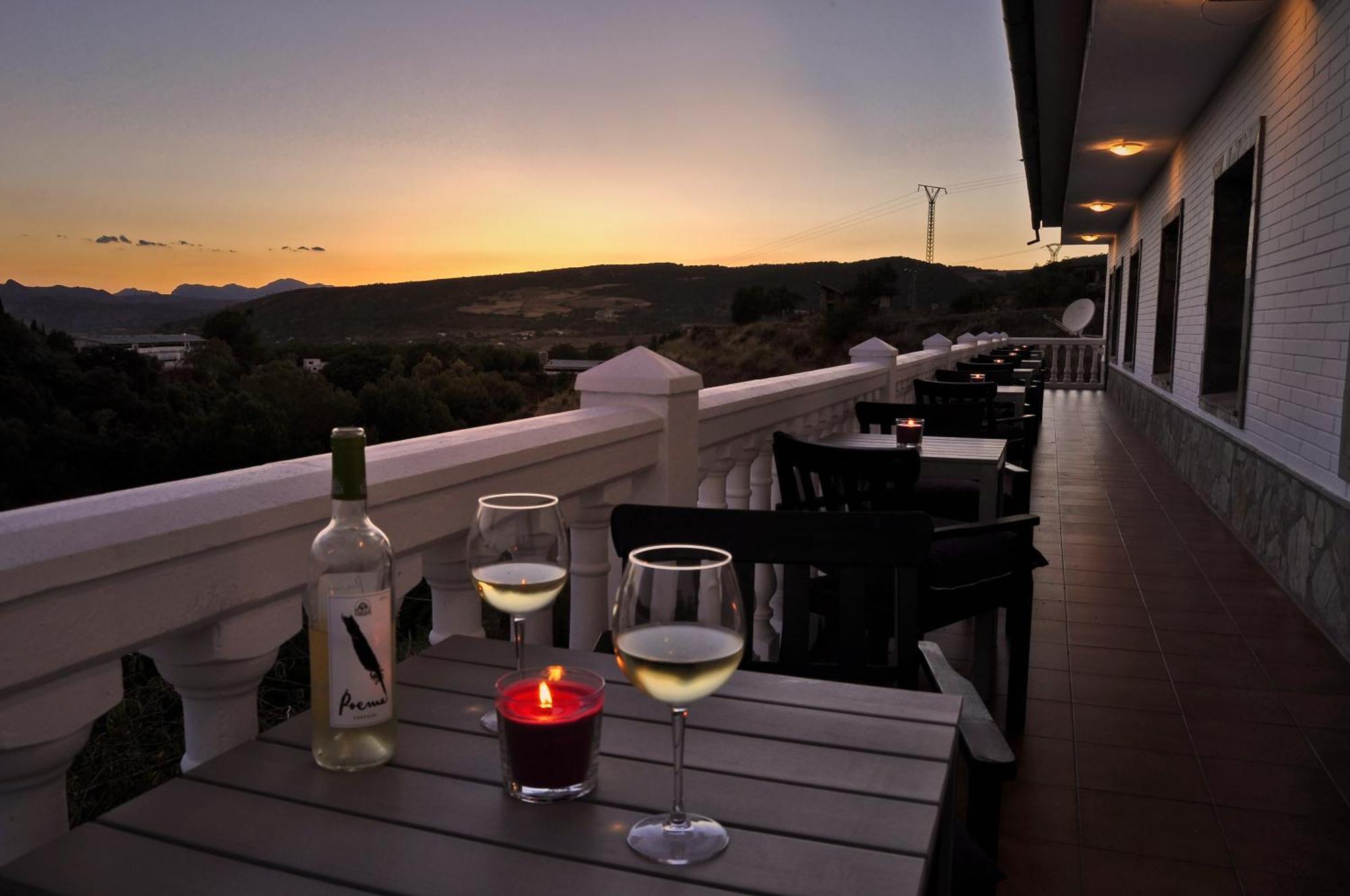 Villa Ignacia B&B - Naturaleza Entre Ronda Y Setenil Ариате Екстериор снимка